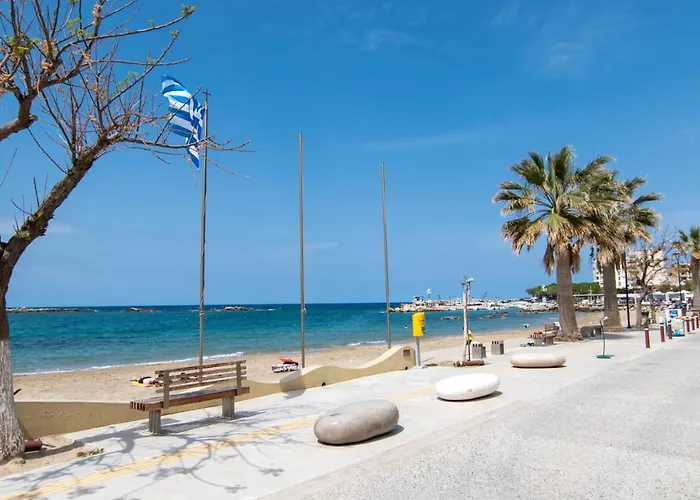 Michail Chania δίπλα στην παραλία της πόλης Апартаменты *