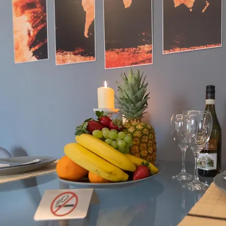 Michail Chania δίπλα στην παραλία της πόλης * Chania (Crete)