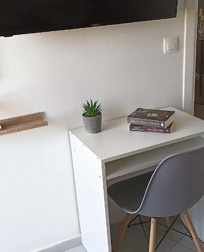 Apartament Michail Chania δίπλα στην παραλία της πόλης *